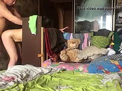Russische Amateurprostituierte in einem selbstgemachten Video