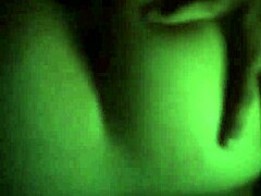 इंटररेशियल टीन को घर में बने वीडियो में पीछे से झुकाया जाता है और चोदा जाता है।