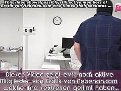 Niemiecki lekarz robi grubemu i brzydkiemu mężczyźnie loda w szpitalu