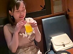 日本色情女神 Nene Tanaka 主演一部以大股和阴道射精为特色的长片